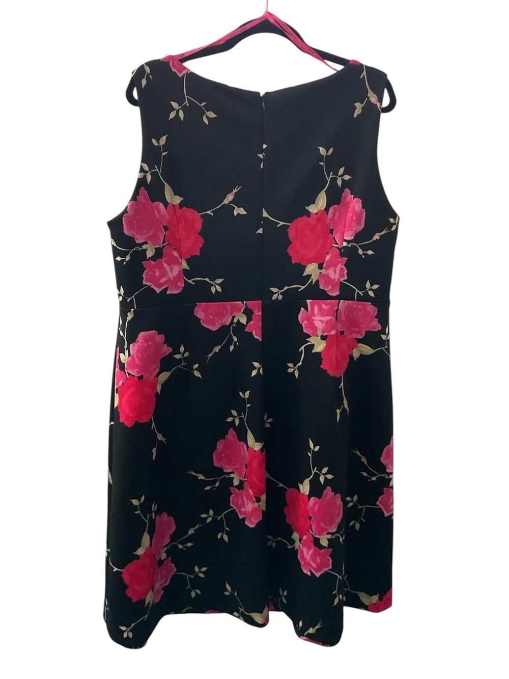 NWOT Betsey Johnson Black Midi Dress w/ Hot Pink Floral Print P:22” L:40” - Picture 2 of 6